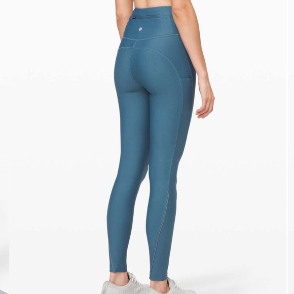 lululemon athletica Pants - Lululemon Flurry Up SHR Tight 28” PTRB Sz 10